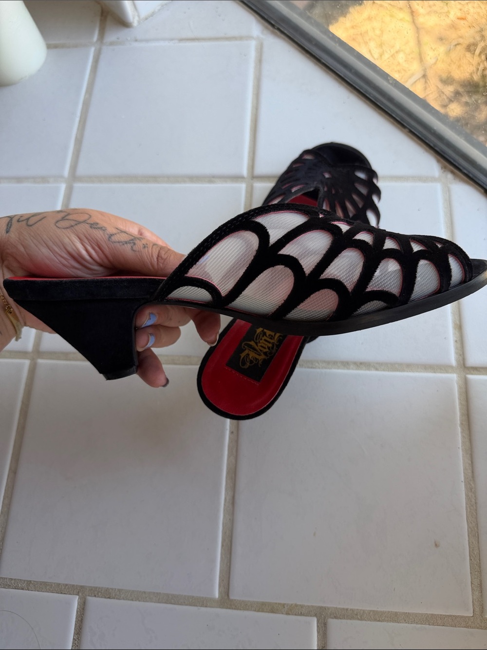 ✨RARE WITH BOX✨ Adele Black spider web Mesh Cutout Slide Mules with Red Insole - Picture 8 of 12